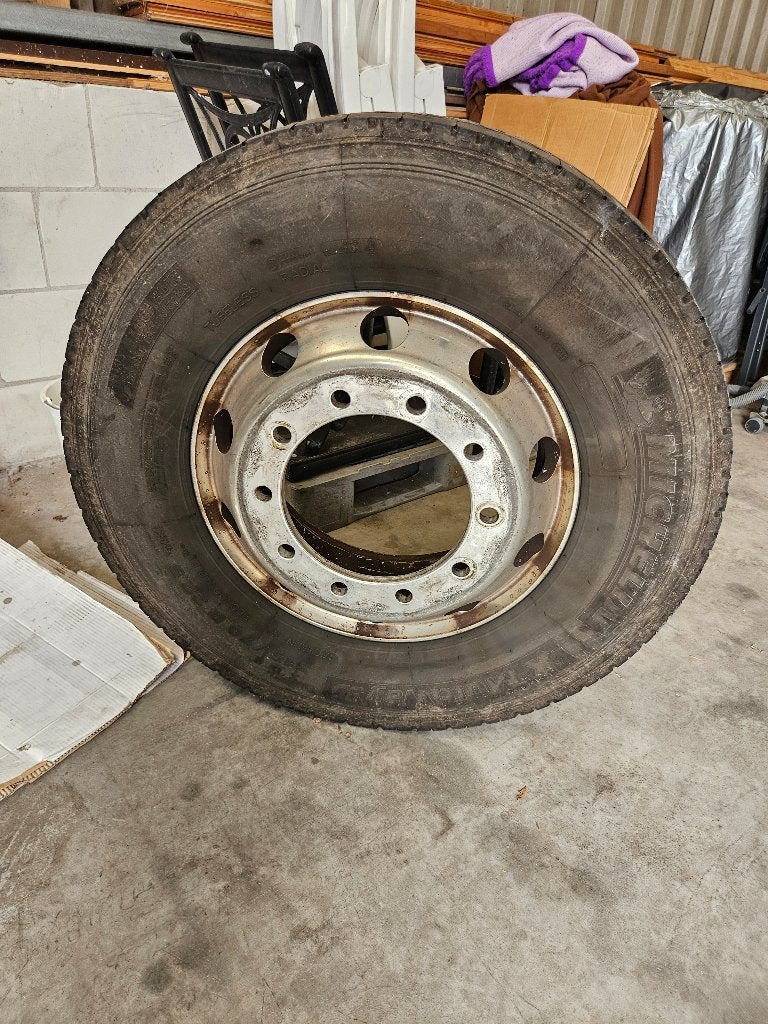 Alcoa velg met band (reservewiel) - opknapper, Auto-onderdelen, Vrachtwagen-onderdelen, Ophalen, Gebruikt, Volvo, Overige Auto-onderdelen