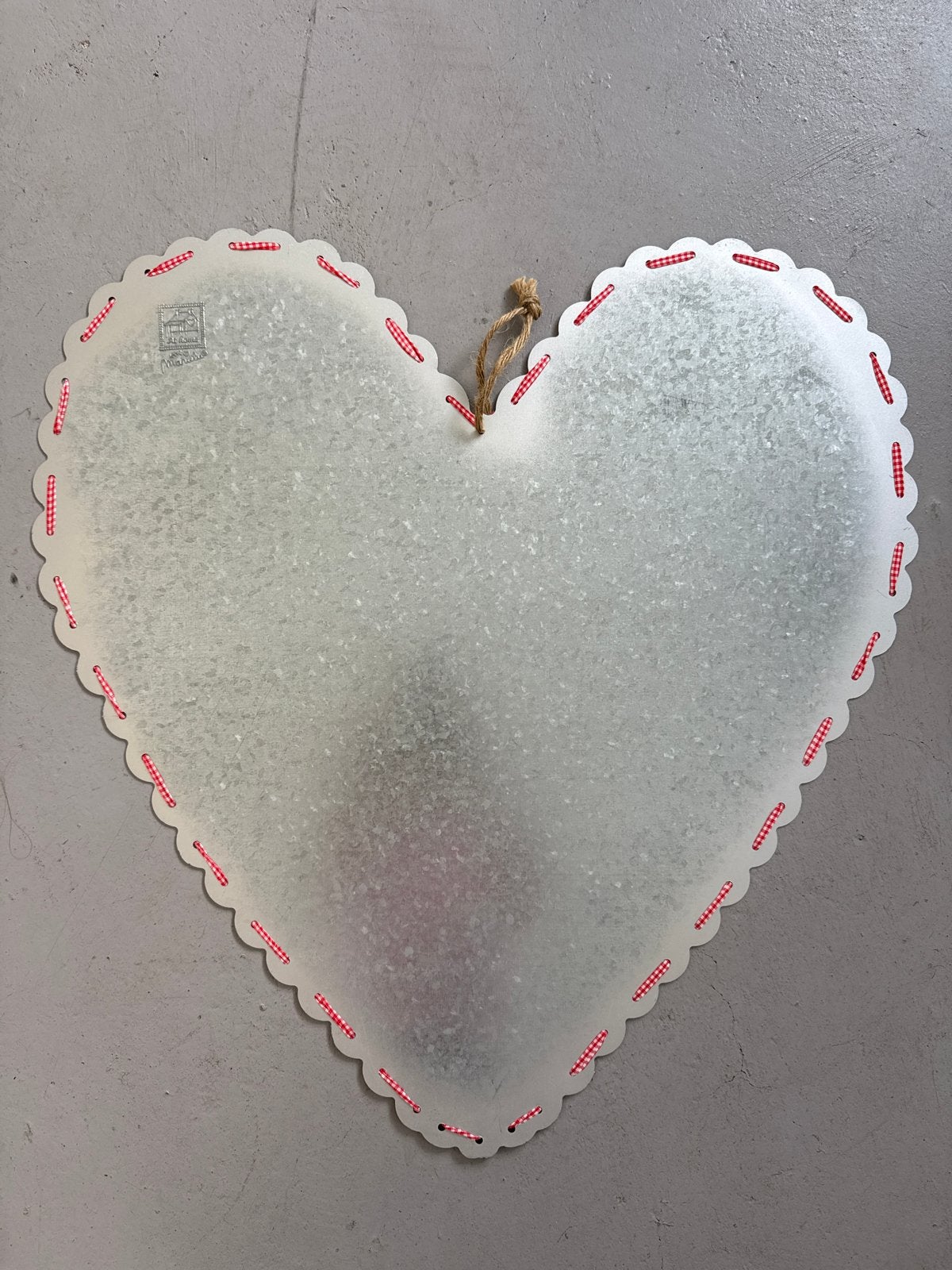 Nieuw metalen hart magneetbord 65 cm - Ophalen in Heiloo, Ophalen, Nieuw, Magneetbord