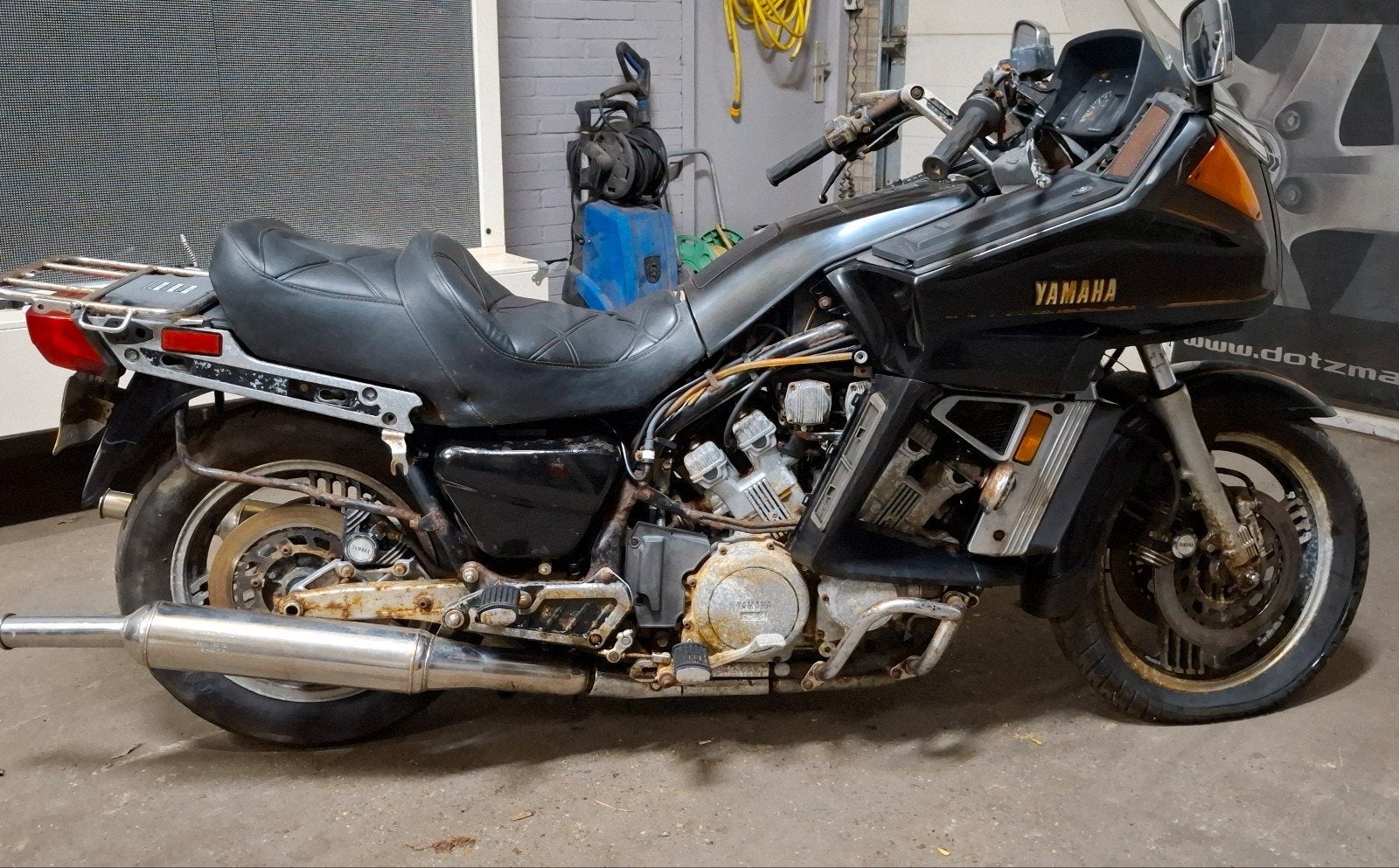 Yamaha XVZ 1200T voor onderdelen. Motor loopt. Geen kenteken, Ophalen