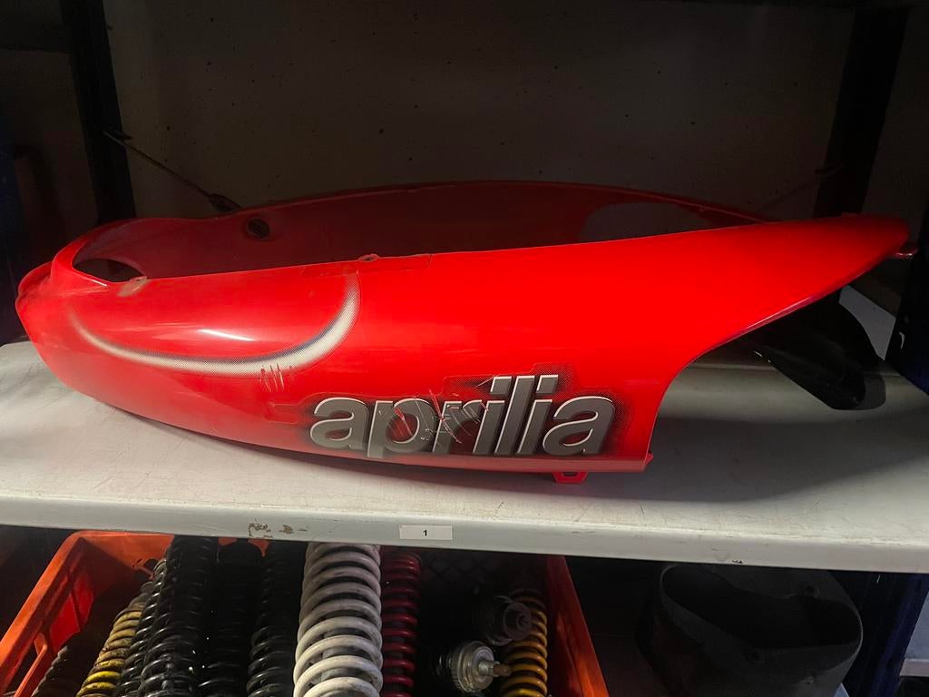 Achterkap kuipdeel aprilia sr 50cc 125cc, Ophalen of Verzenden, Pia, Pia, Pia