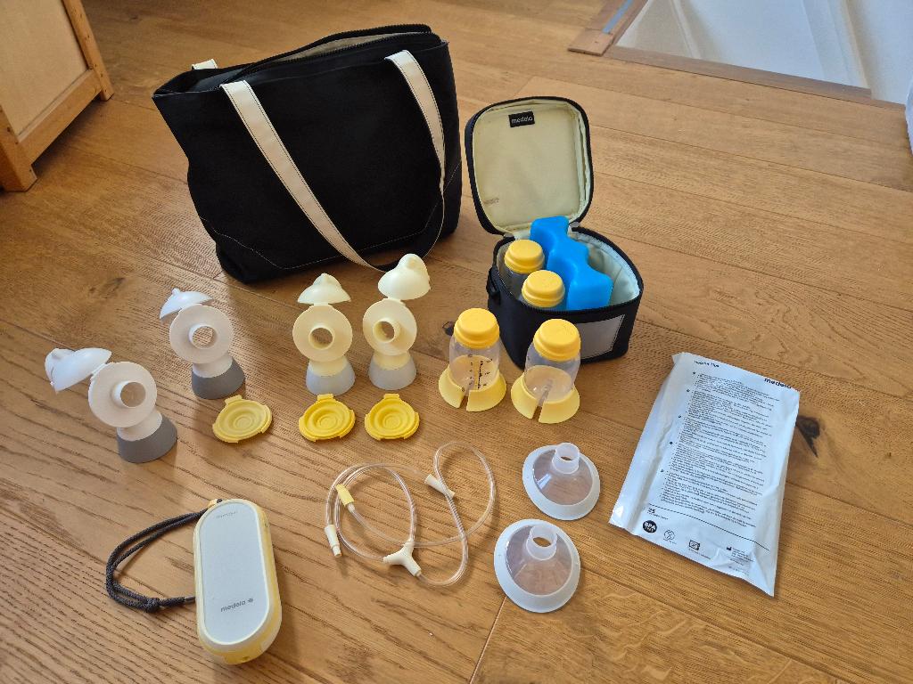 Medela Freestyle Flex Kolfapparaat, Kinderen en Baby's, Babyvoeding en Toebehoren, Ophalen, Zo goed als nieuw, Borstkolf