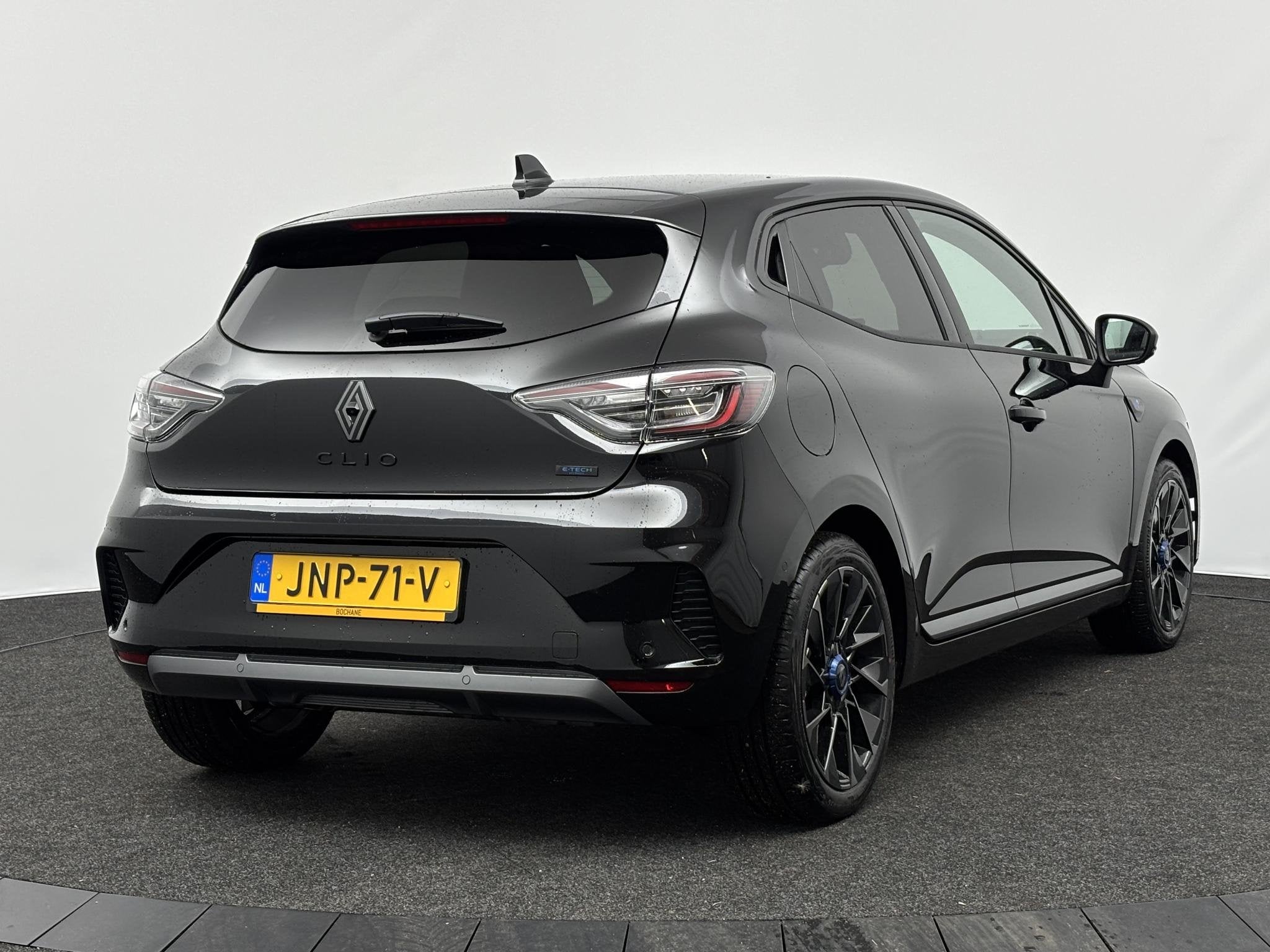 Renault Clio 1.6 E-Tech Full Hybrid 145 esprit Alpine | Pack, Gebruikt, Met garantie (alle), Leder en Stof, Zwart