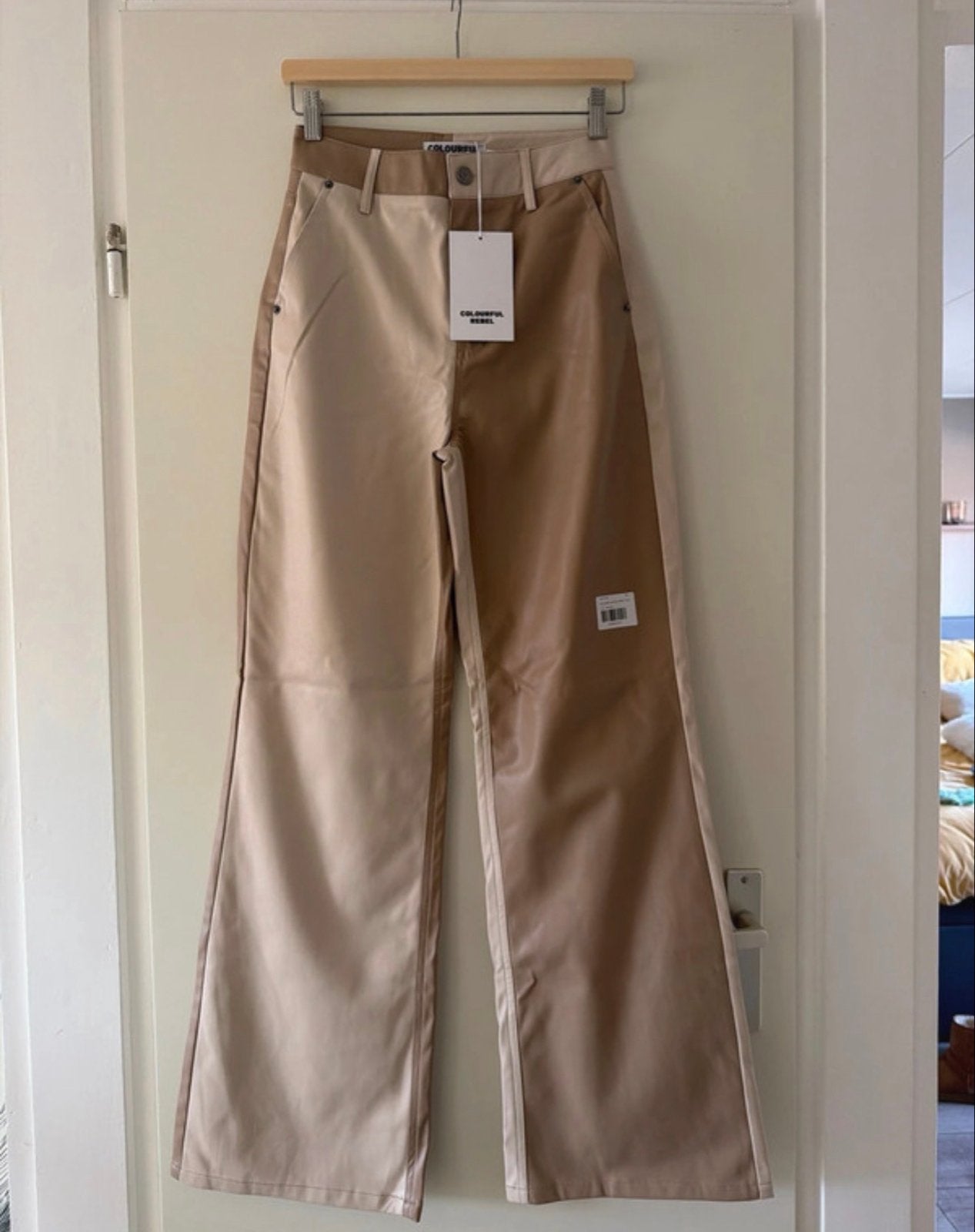 Colourful Rebel Ismay Wide Leg Faux Leather Broek XS, Beige, Nieuw, Ophalen of Verzenden, Maat 34 (XS) of kleiner