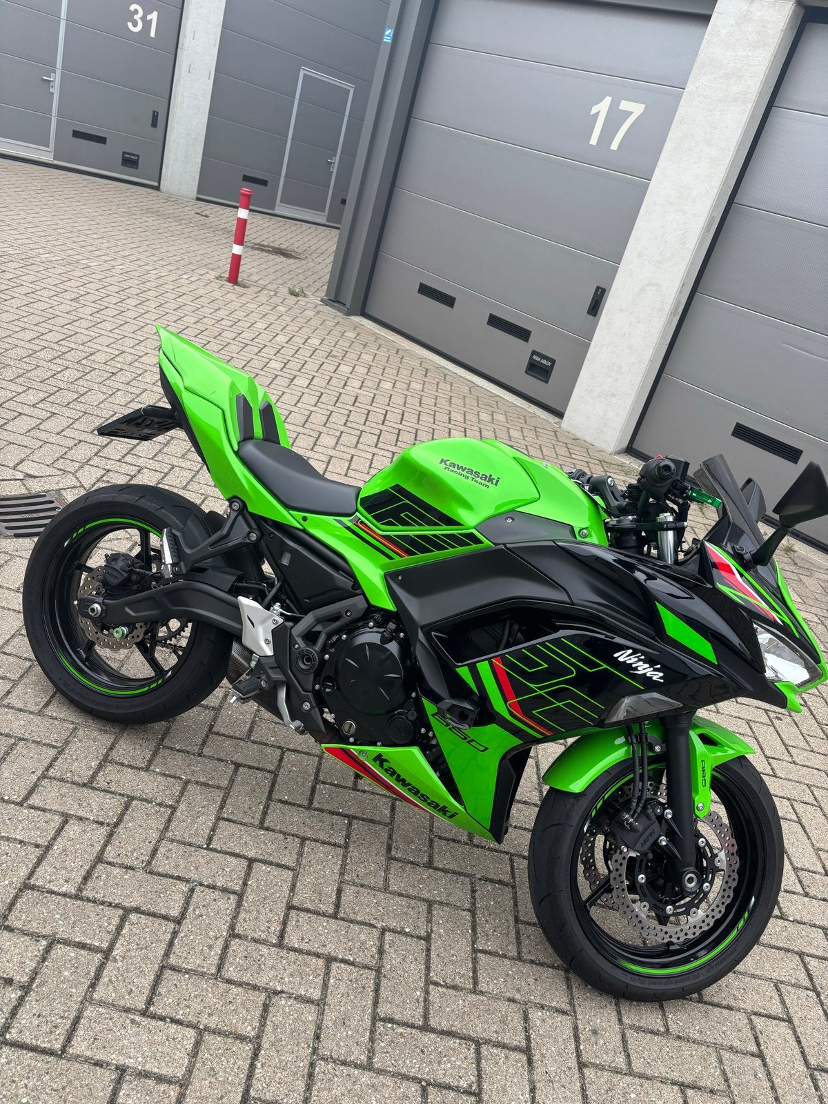Kawasaki Ninja 650 2024 A2, 2 cilinders, Occasion, Meer dan 35 kW, Minimaal motorrijbewijs A2