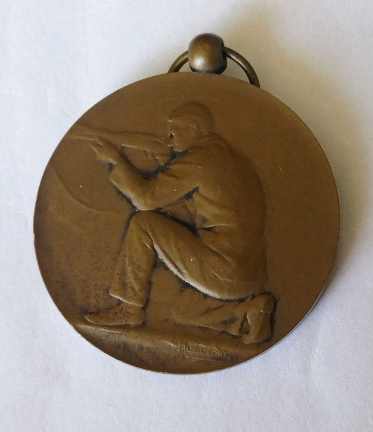 Antieke Art Nouveau penning Huguenin jager / schutter, Ophalen