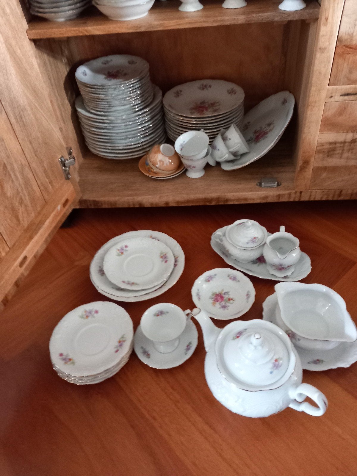 Compleet servies voor 8 personen - Goede staat, Ophalen, Gebruikt, Compleet servies