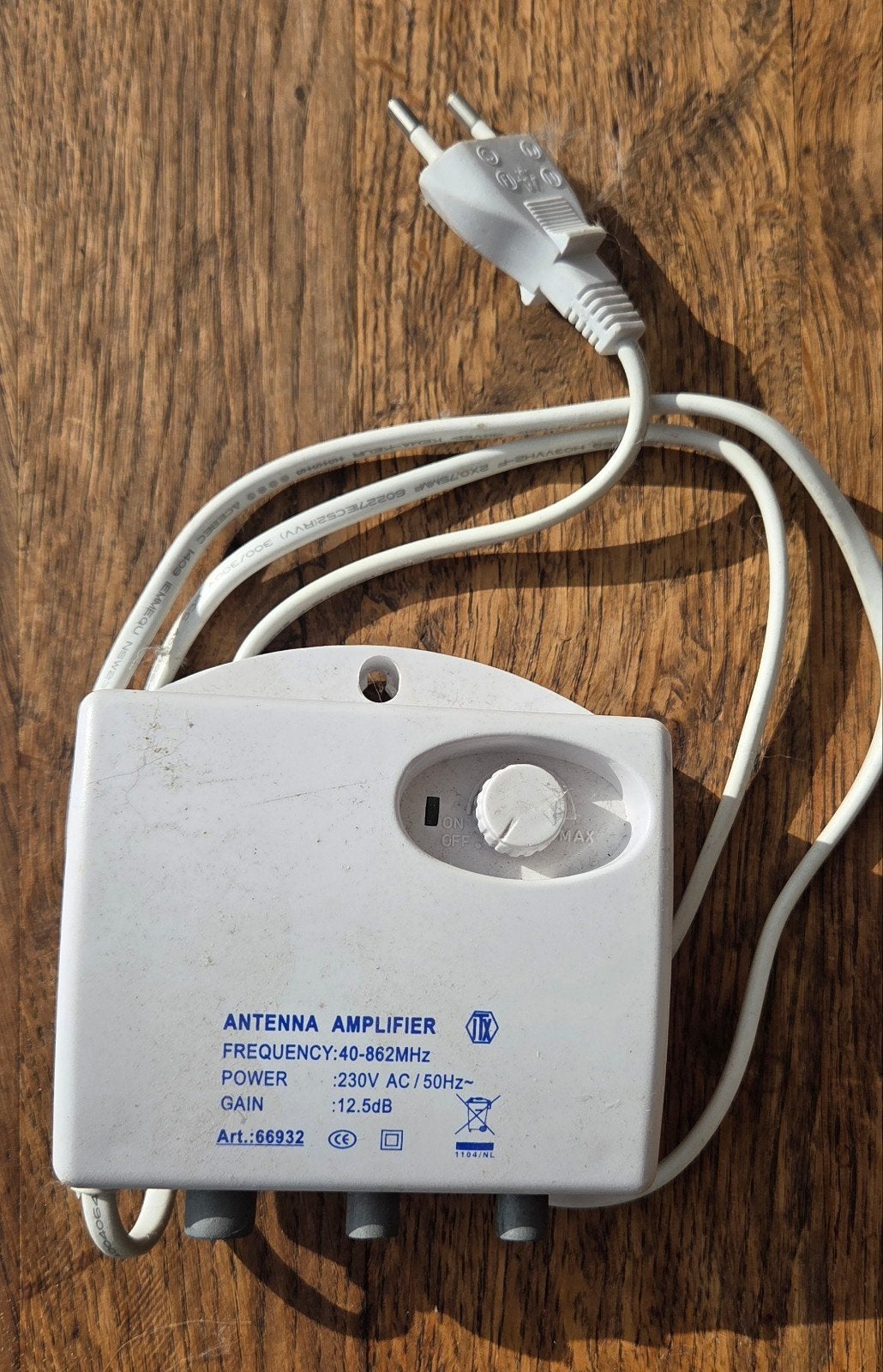 Antenne Versterker 40-862 MHz, 12.5dB Gain, Ophalen of Verzenden, Gebruikt, Toebehoren