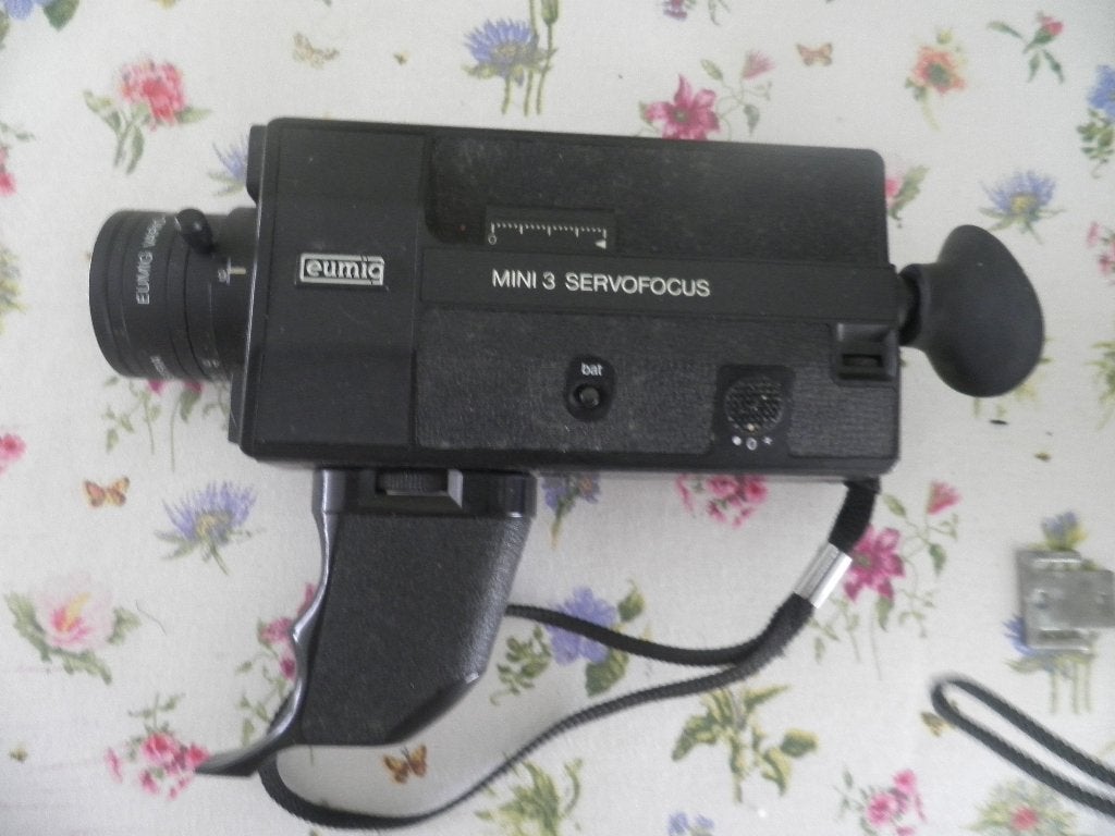 Filmcamera eumig mini 3servofocus met hoes, Ophalen of Verzenden, 8mm, Camera