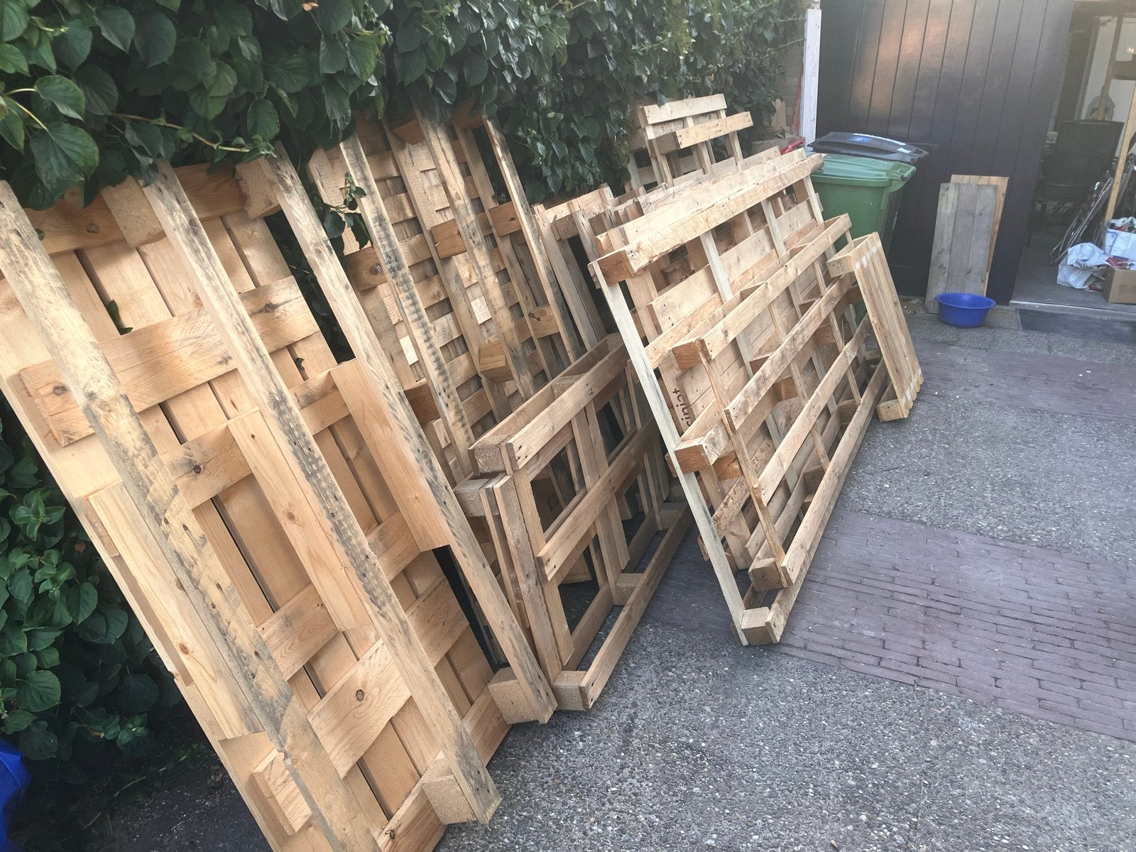 Gratis houten pallets - Opslag of brandhout, Ophalen, Gebruikt, Pallet