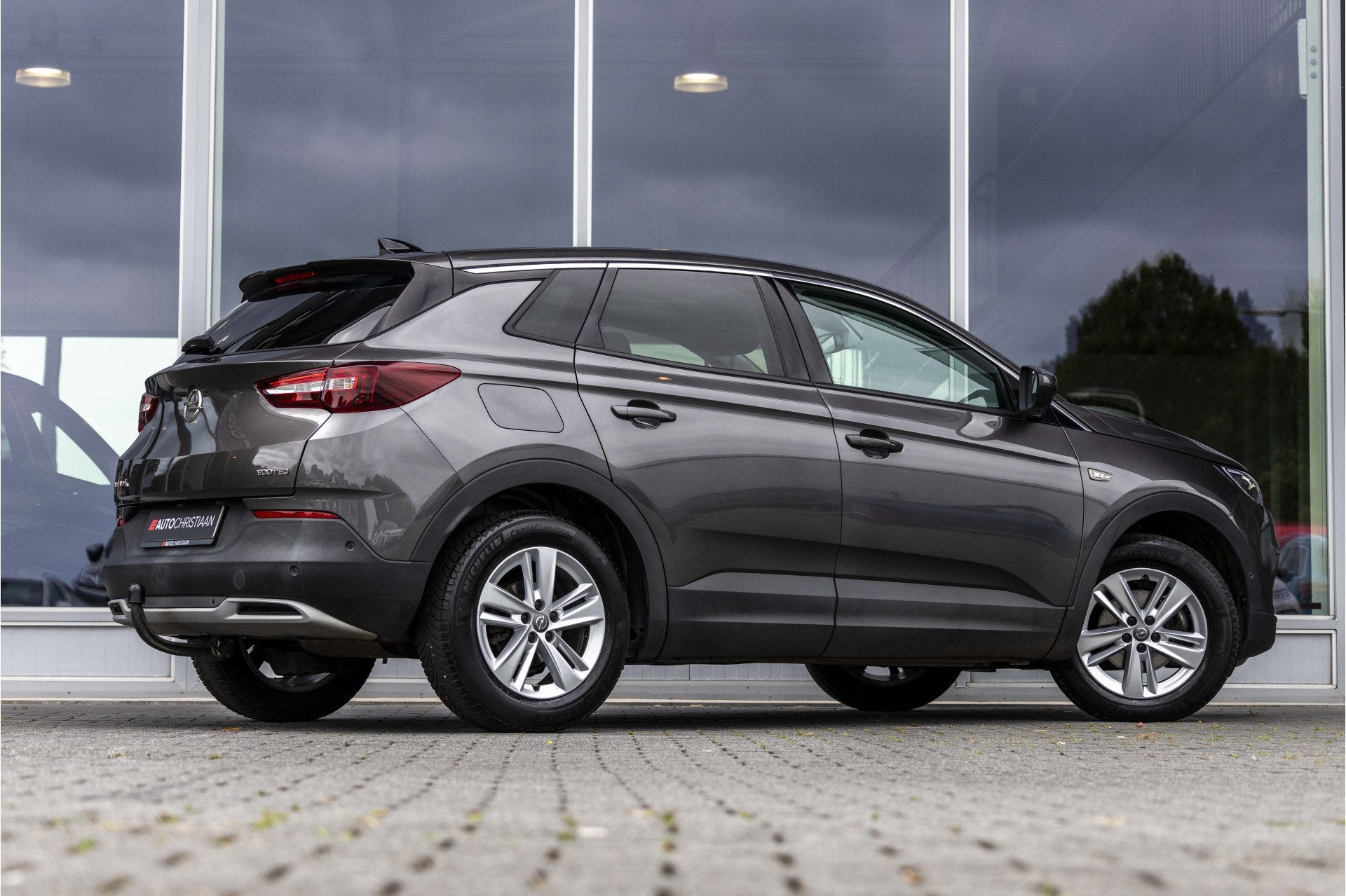 Opel Grandland X 1.2 Turbo Business Executive | Trekhaak | C, 12 maanden, Gebruikt, 1199 cc, Leder en Stof