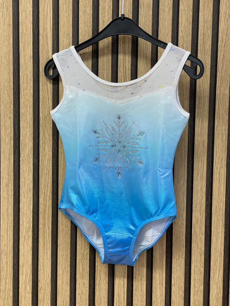 Nieuw blauw/wit turnpakje - maat 104, Blauw, Nieuw, Ophalen of Verzenden, Kleiner dan kindermaat 122