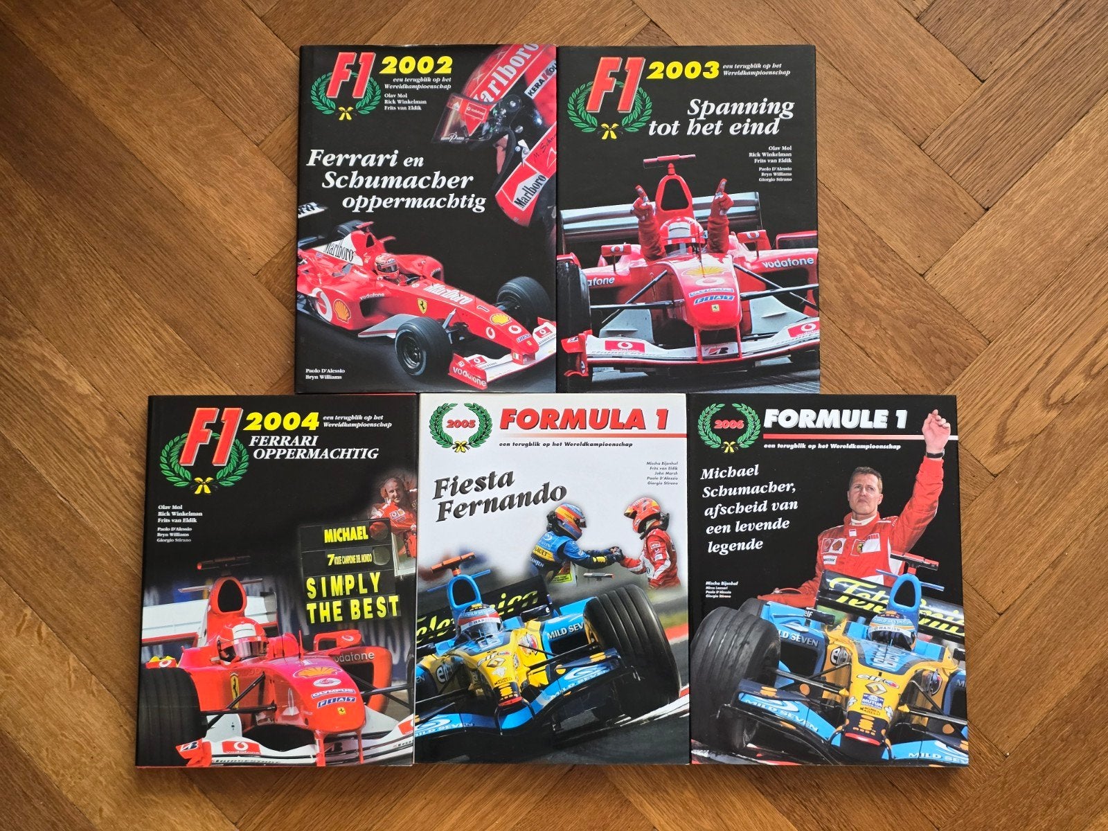Exclusieve F1 Jaarboeken 2002-2006 (5 stuks), Verzamelen, Ophalen of Verzenden, Zo goed als nieuw, Formule 1