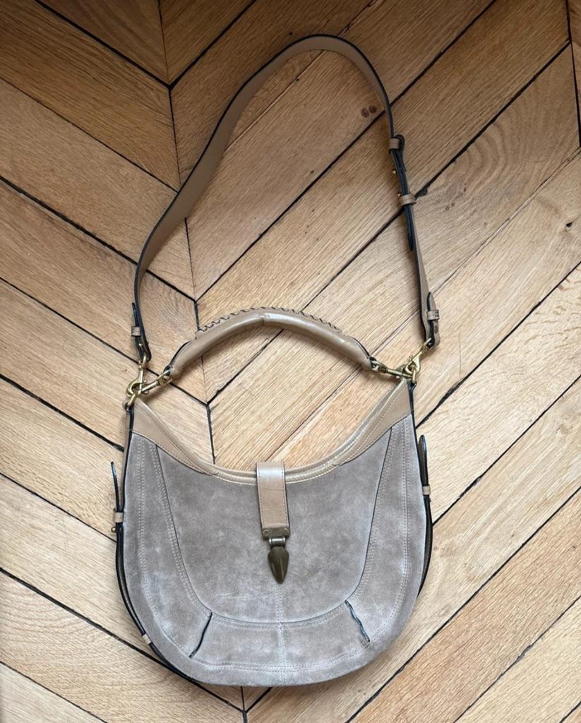 Prachtige Isabel Marant Kaliko Tas – Suède & Leer Taupe, Sieraden, Tassen en Uiterlijk, Tassen | Damestassen, Ophalen of Verzenden