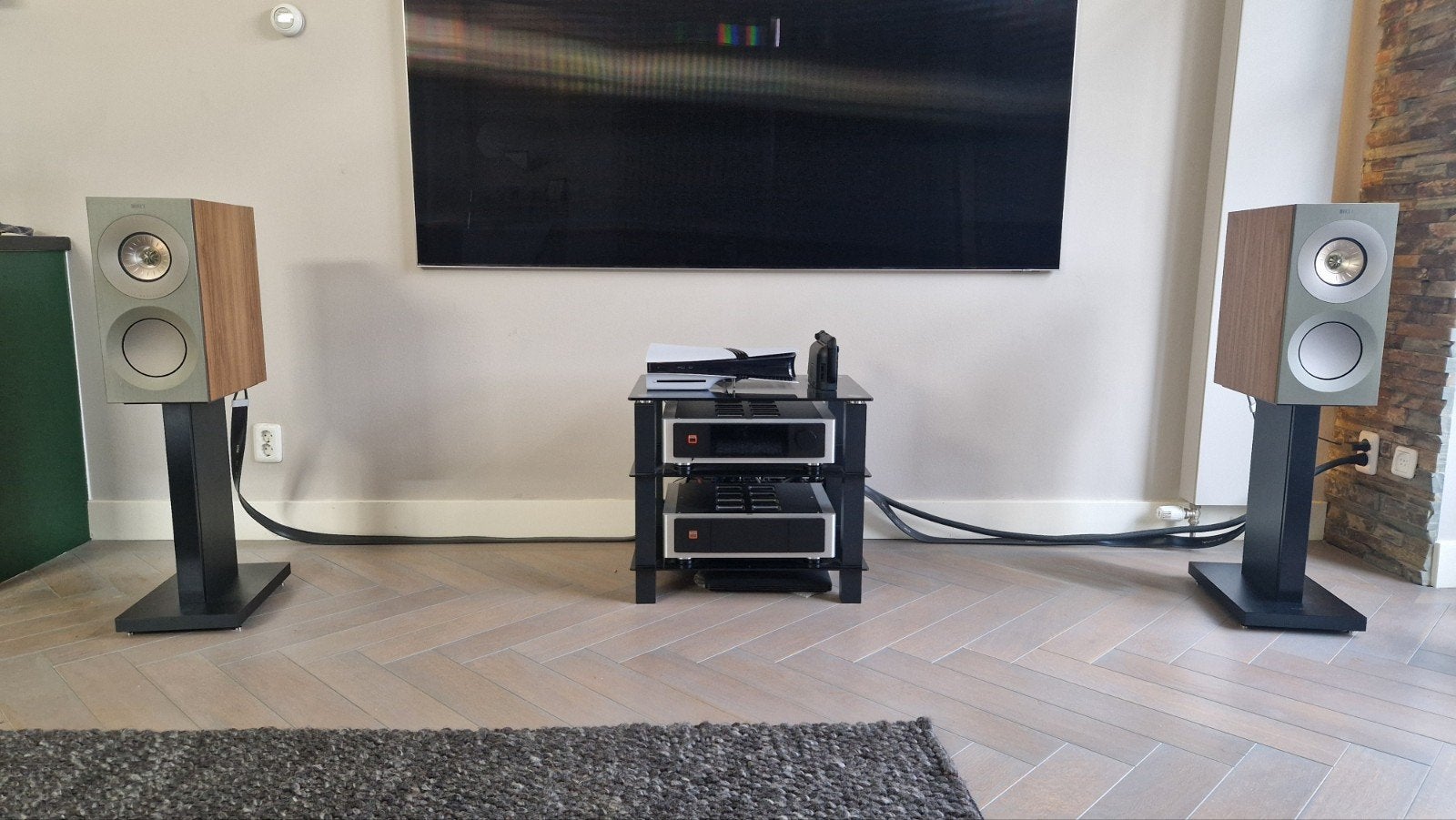 Kef Reference One Meta - Walnut in mint conditie, Ophalen, Zo goed als nieuw, Stereo speakers, KEF