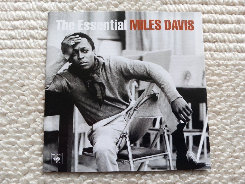 2CD Miles Davis - The essential Miles Davis, Ophalen of Verzenden, Gebruikt, Jazz