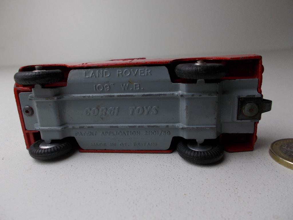 1962 Corgi Toys uit GIFSET 19 CHIPPERFIELDS LAND ROVER (-B-), Ophalen of Verzenden, Gebruikt, Auto, Corgi