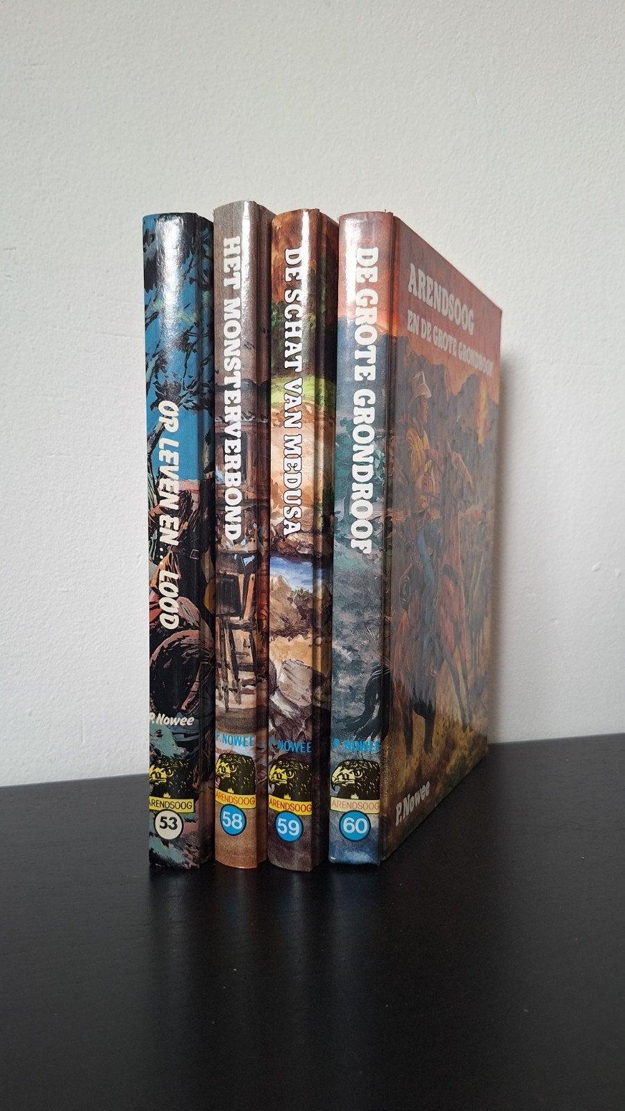 Arendsoog boeken - 4 delen: 53, 58, 59 &60, Boeken, Ophalen of Verzenden, Gelezen, R. Nowee