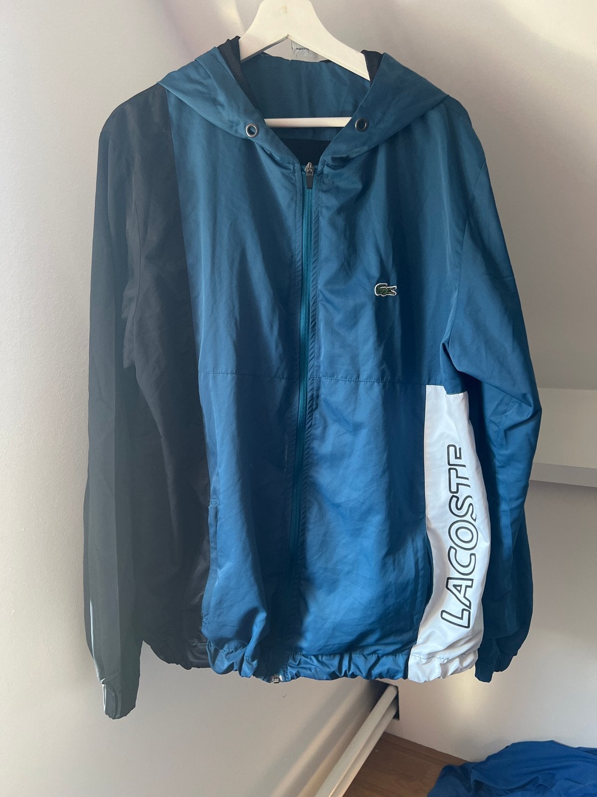 Lacoste Windjack XXL - Blauw/Zwart/Wit, Ophalen of Verzenden, Zo goed als nieuw, Overige maten, Blauw