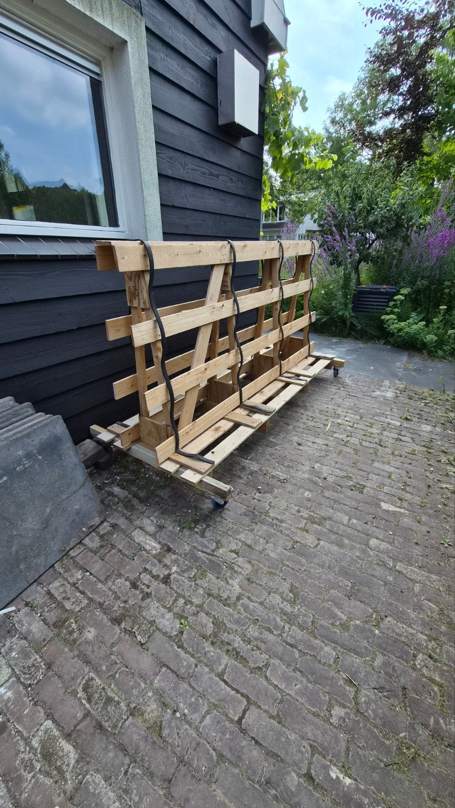 Houten glasbok met zwenkwielen voor pui/ramen transport, Ophalen