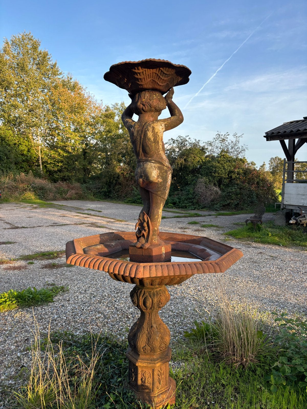 Antieke gietijzeren fontein met putto beeld, Tuin en Terras, Ophalen, Gebruikt, Hoevesteenwijkerwold@gmail.com, Metaal