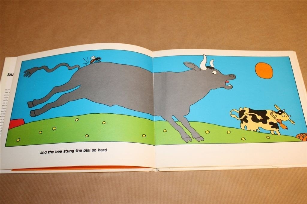 Byron Barton: Bzz Bzz Bzz [1974] — Vintage Prentenboek, Ophalen of Verzenden, Gelezen