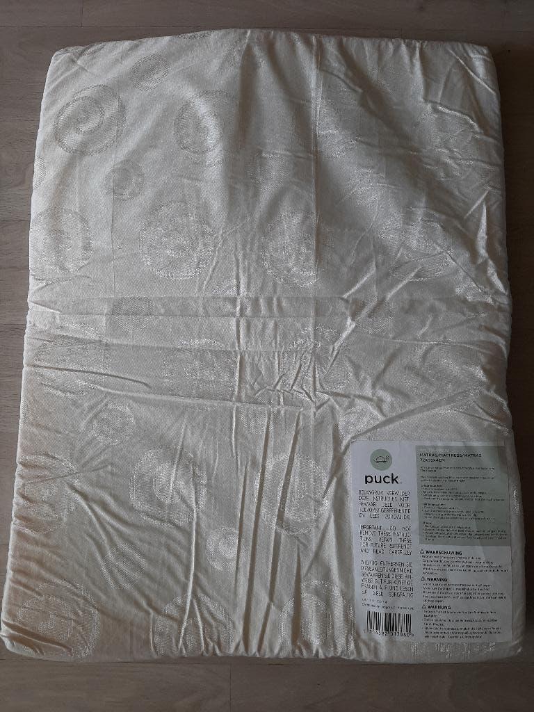 Matras voor box - Puck - 72x93x4 cm, inclusief hoes, Ophalen, Gebruikt