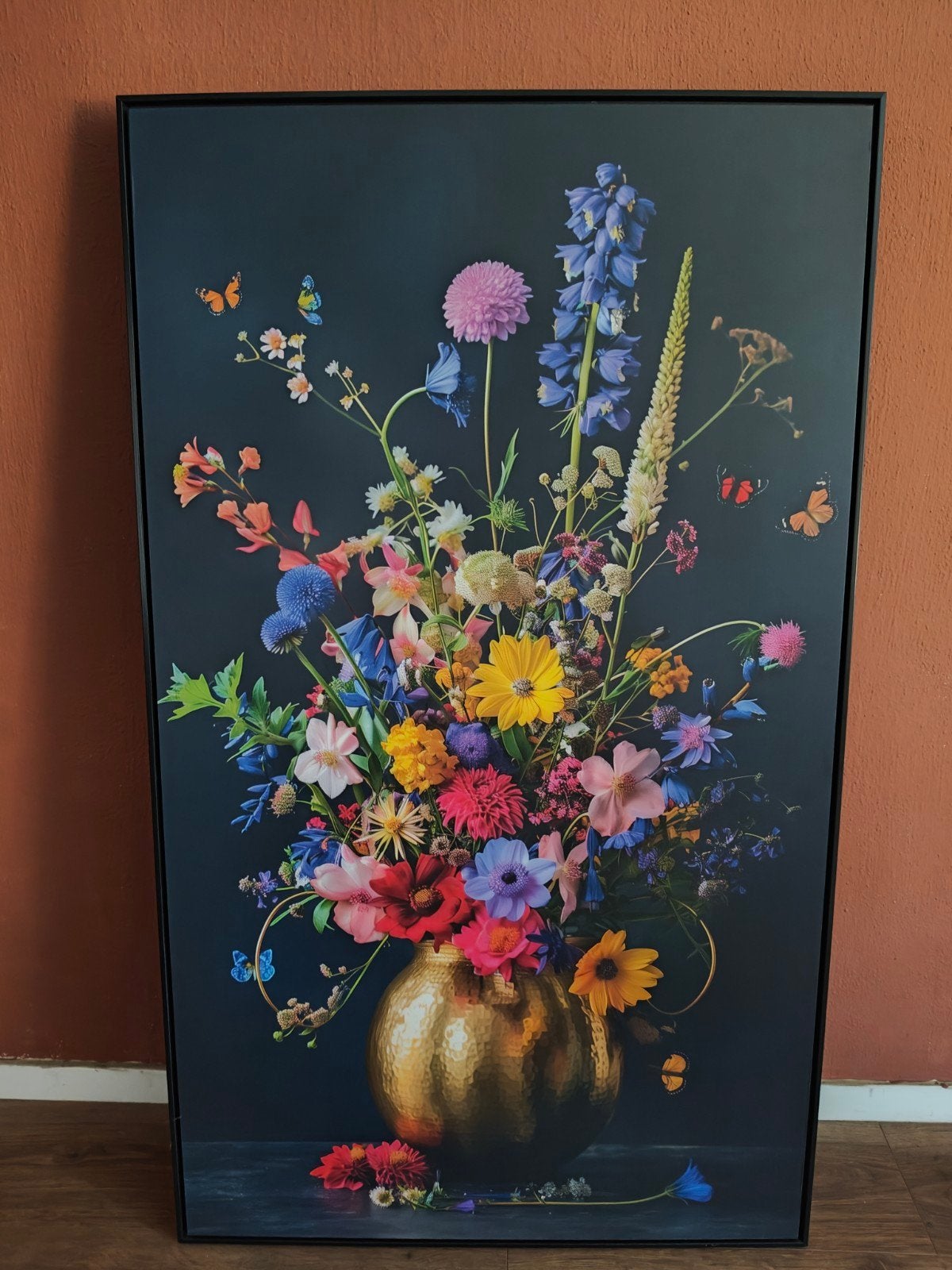 Schilderij met kleurrijk bloemenboeket en vlinders, Ophalen of Verzenden, Ingelijst, Bloemen