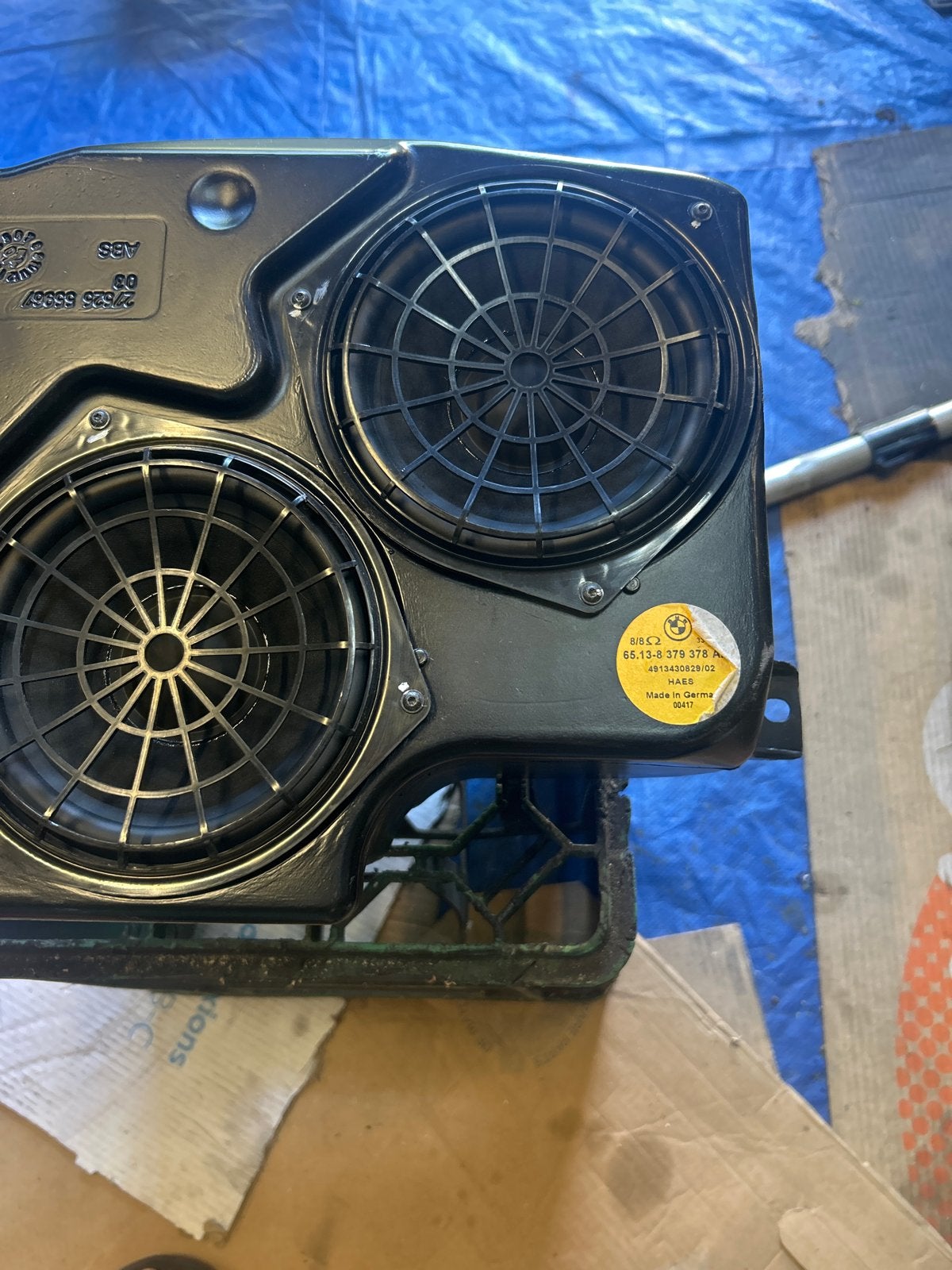 BMW E53 X5 2004 4.4L Subwoofer Speaker Systeem, Auto diversen, Autoradio's, Ophalen, Gebruikt