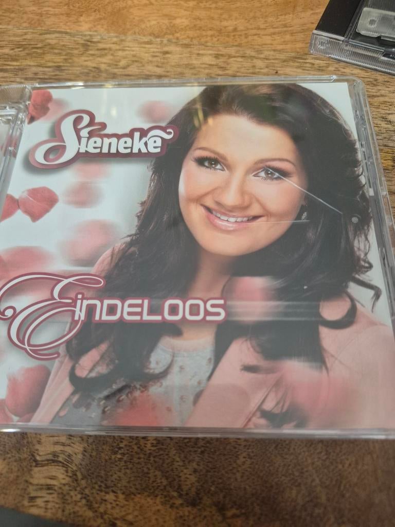 Sieneke - Eindeloos CD (Nederlandstalig), Cd's en Dvd's, Cd's | Nederlandstalig, Gebruikt, Levenslied of Smartlap, Ophalen of Verzenden