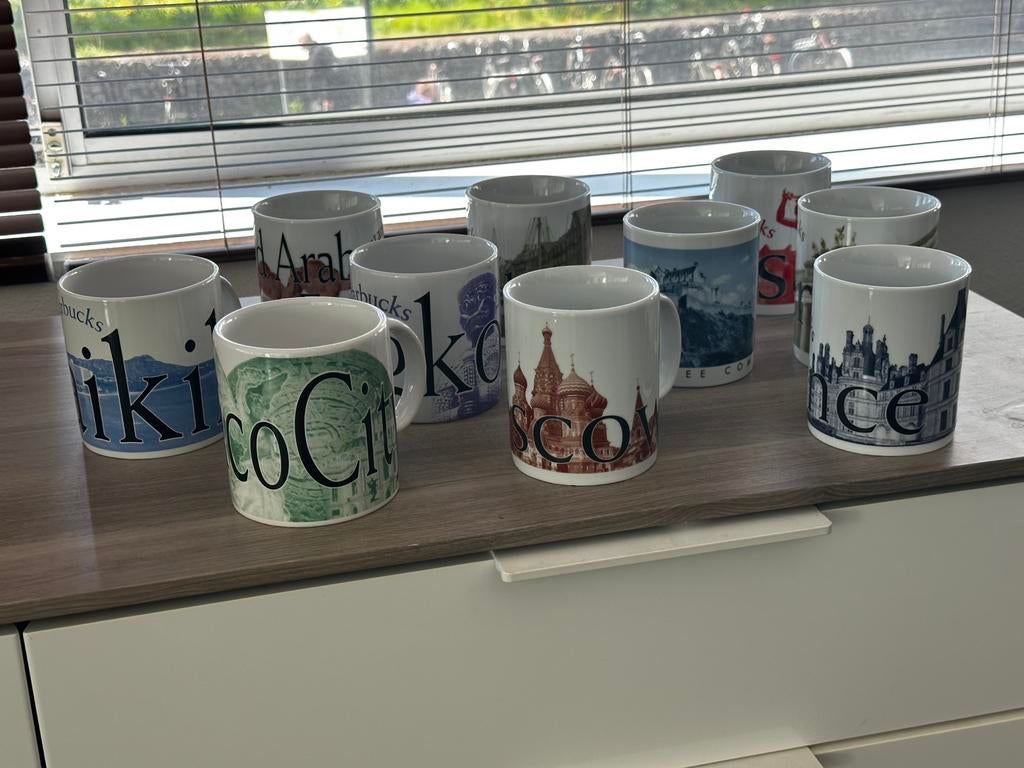 10 mooie Starbucks mokken te koop: mag ook per stuk, Ophalen of Verzenden, Zo goed als nieuw, Overige stijlen, Kop(pen) en/of Schotel(s)