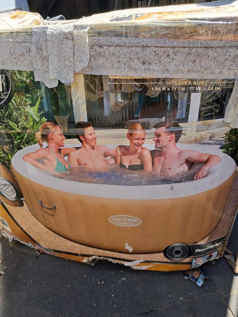 Lay-Z-Spa 4-persoons opblaasbare spa met starterspakket, Tuin en Terras, Bubbelbaden en Hottubs, Ophalen of Verzenden, Gebruikt