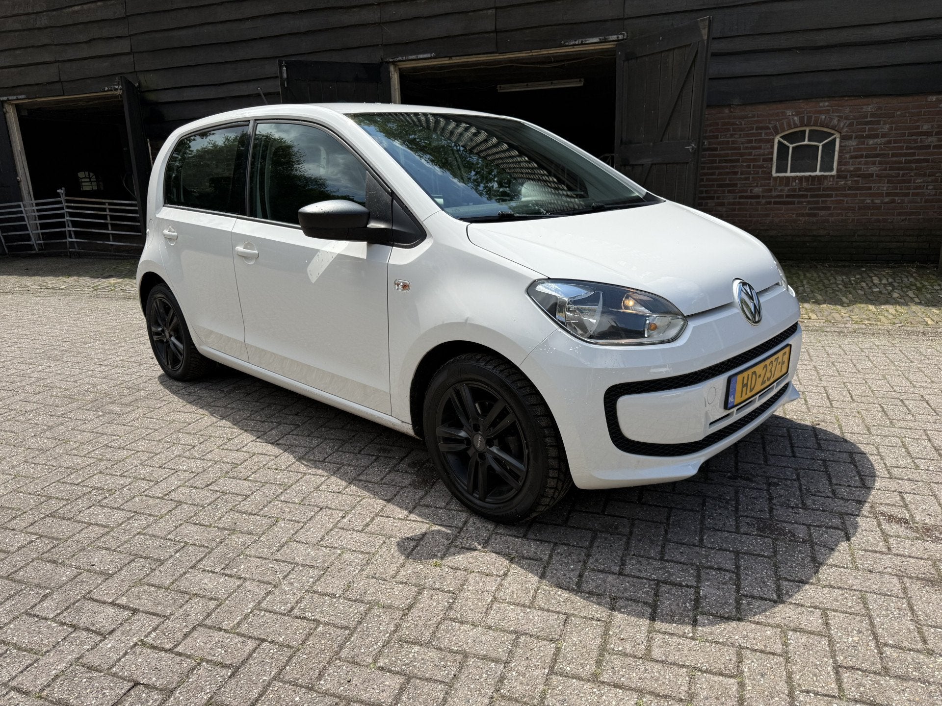 Volkswagen up! 1.0 move up! BlueMotion5 drs. Airco,Navi !, Auto's, Volkswagen, Voorwielaandrijving, Gebruikt, 840 kg, Wit