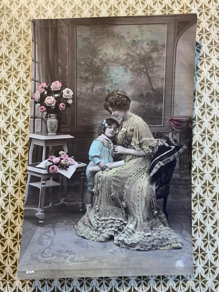 Moeder en kind (ME), Ophalen of Verzenden, Voor 1920, Ongelopen, Kinderen