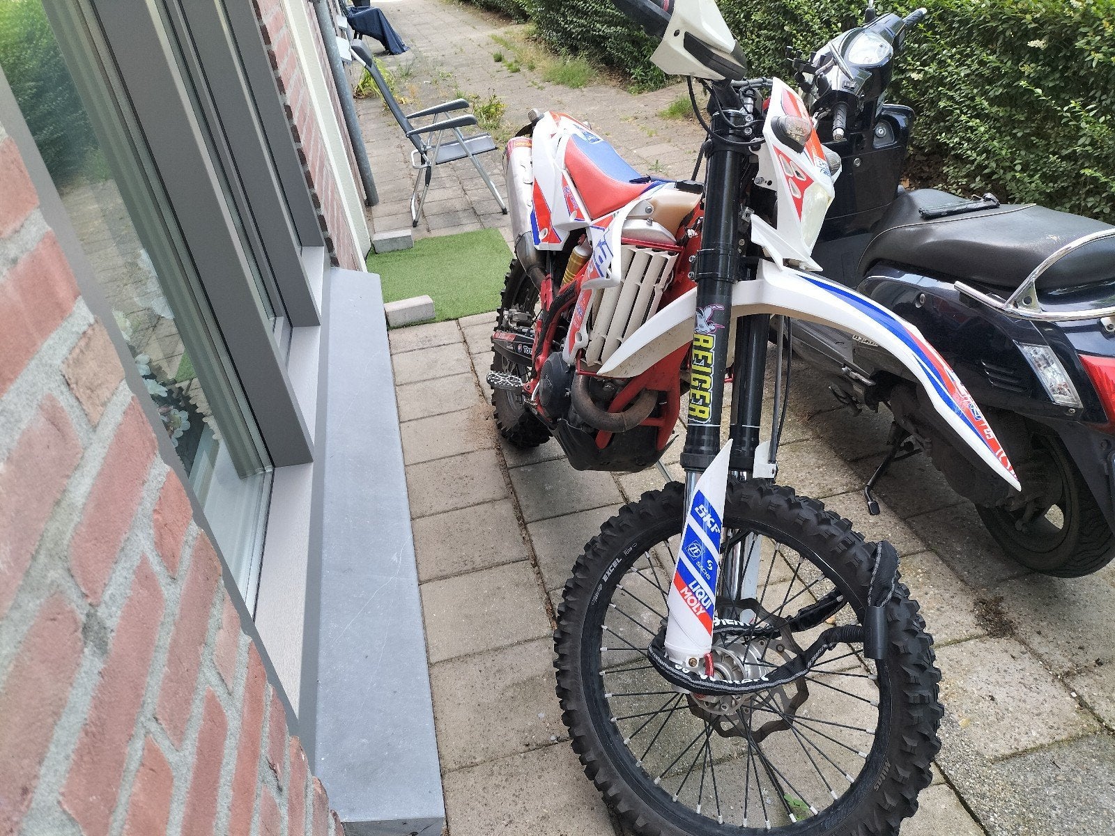 Beta 390 rr 2018 rood wit elektrische start in mooie staat, 390 cc, Gebruikt, Particulier, Enduro