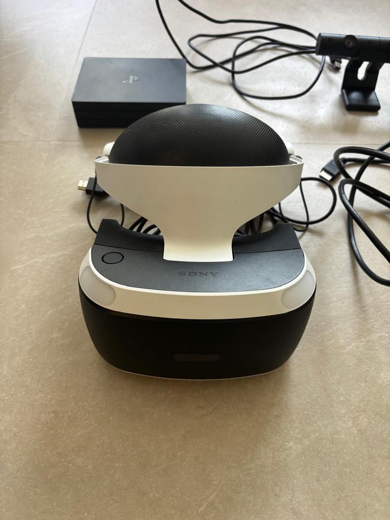 Sony PlayStation VR-bril V2 met camera en processor unit, Spelcomputers en Games, Virtual Reality, Ophalen of Verzenden, Zo goed als nieuw