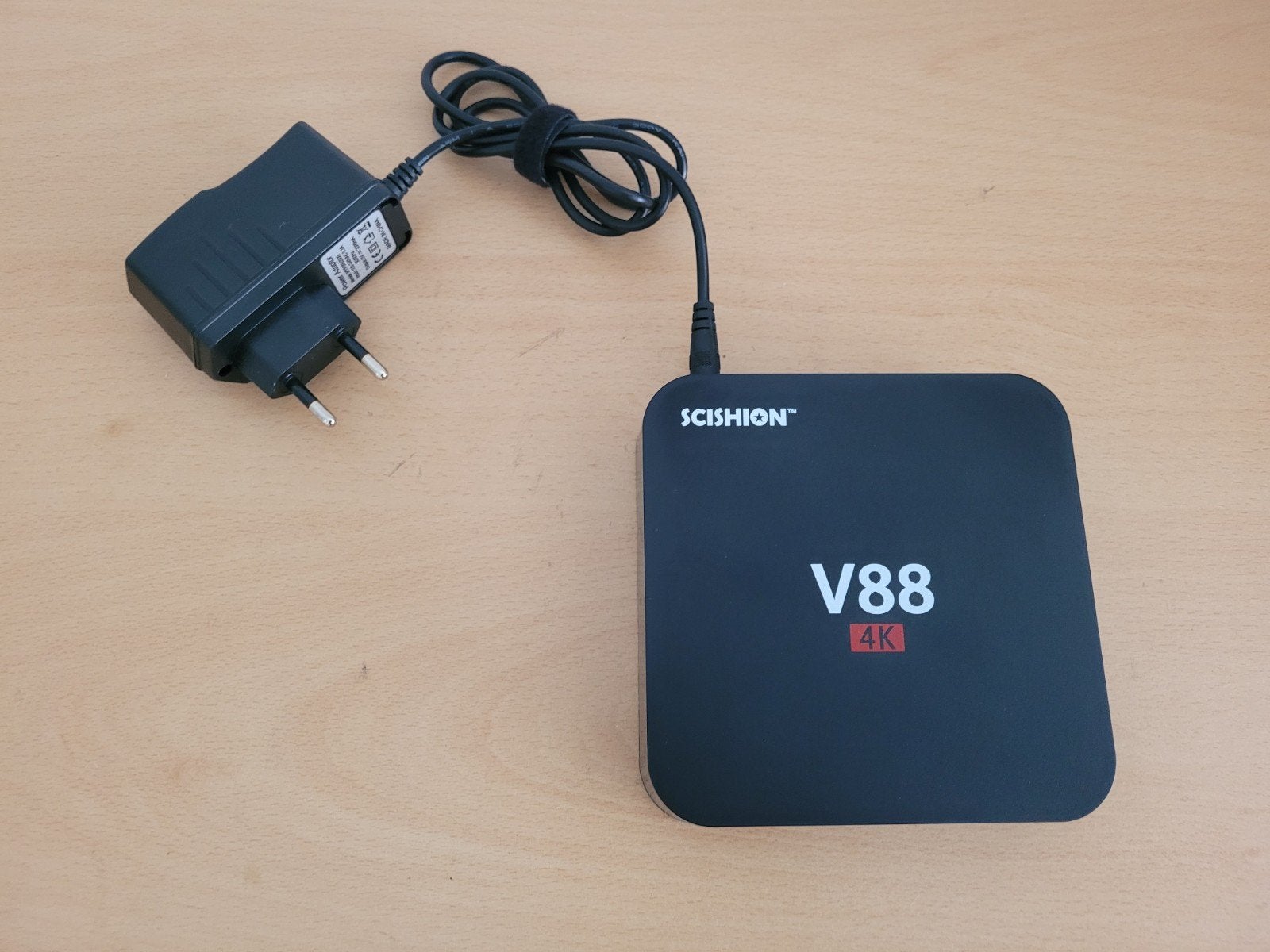 SCISHION V88 4K Android TV Box met adapter, Ophalen of Verzenden, Zo goed als nieuw, HDMI, Zonder harde schijf