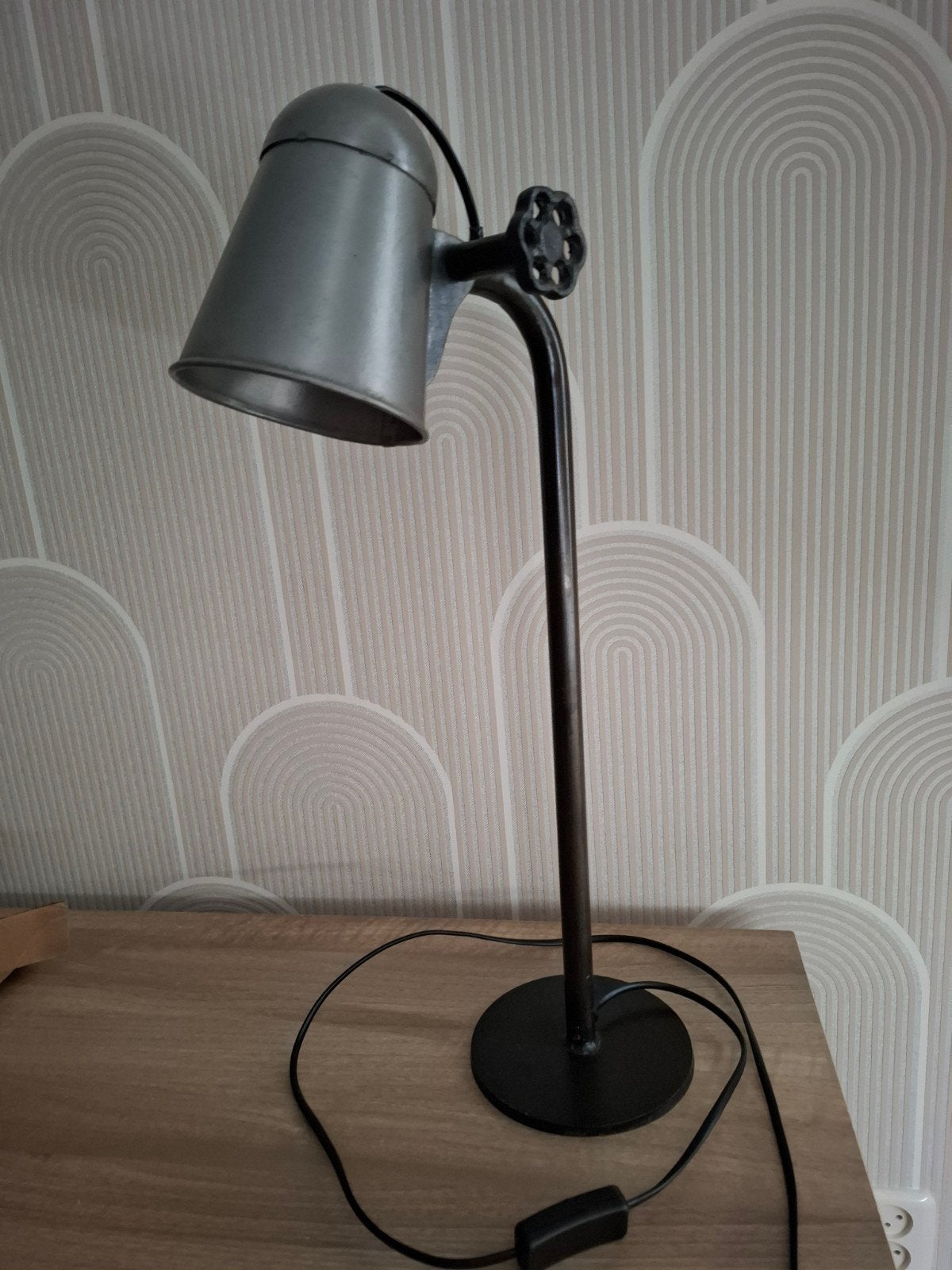 Tafellamp bureaulamp stoer sober industrieel, Ophalen of Verzenden, Bureaulamp, Industrieel