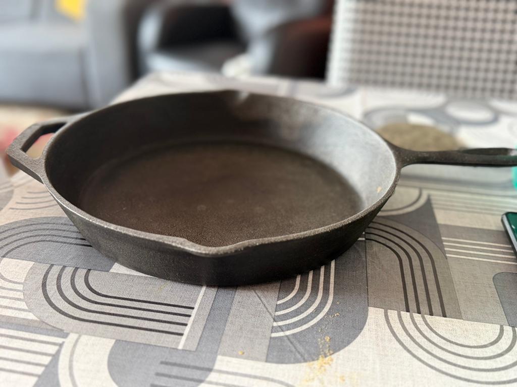 Gietijzeren Koekenpan - Duurzaam en Veelzijdig, Ophalen, Gebruikt, Koekenpan of Braadpan, Gietijzer