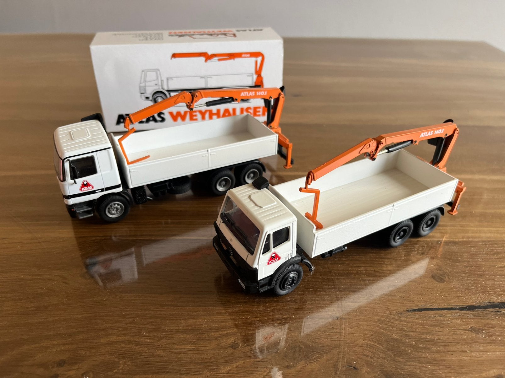 Mercedes Benz vrachtwagens met Atlas 140.1 kranen Conrad, Ophalen of Verzenden, Zo goed als nieuw, Bus of Vrachtwagen, Conrad