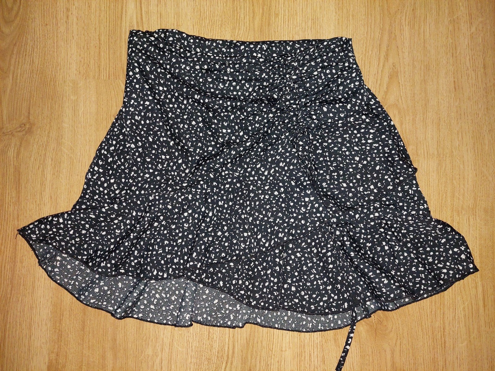 Nieuw! Superleuk zwart roesel rokje / mt. S / Shein, Kleding | Dames, Zwart, Nieuw, Ophalen of Verzenden, Maat 36 (S)