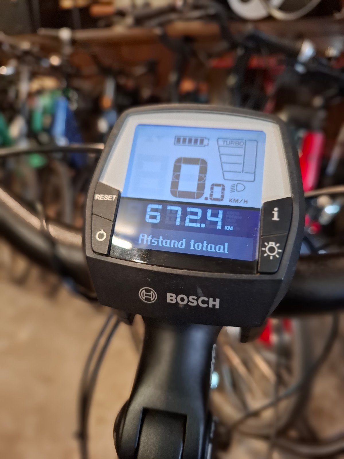 Foto 10 van Mat zwarte E-bike, Slechts 672 km, Bosch middenmotor✅️ ️️