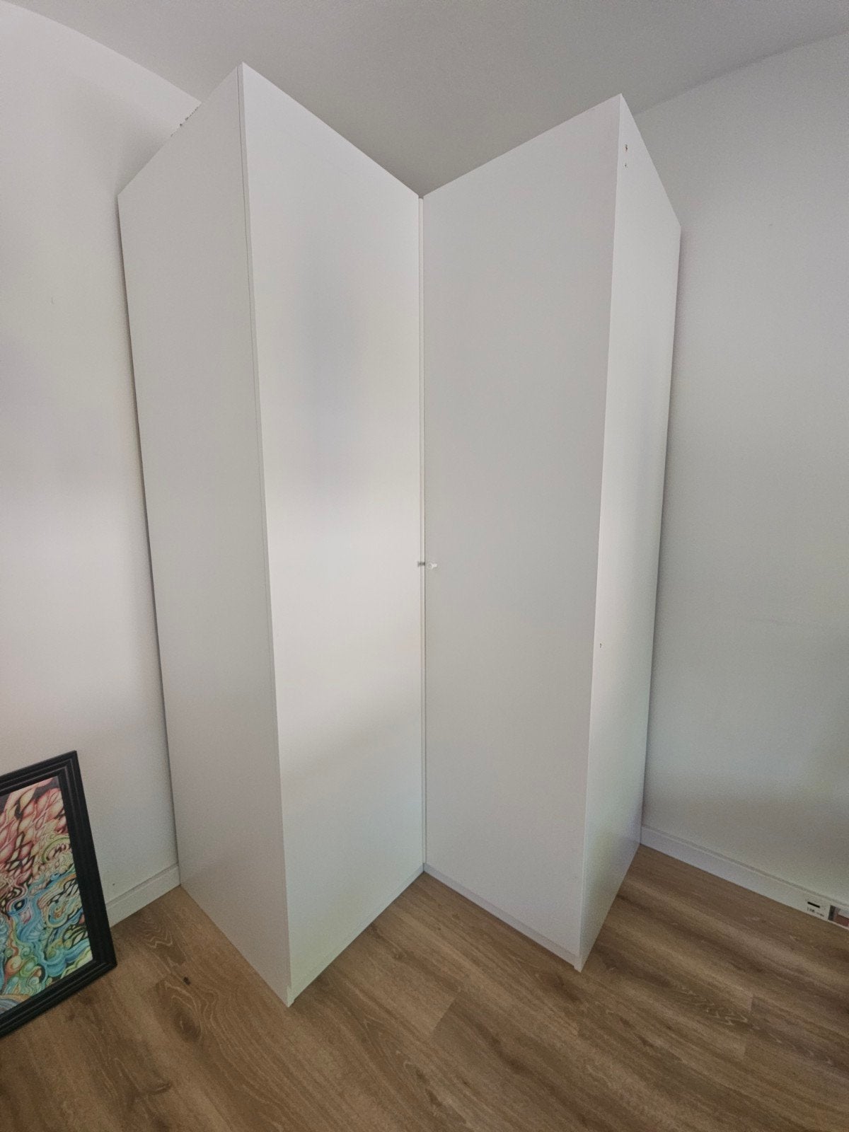 Witte hoekkast IKEA met planken en hangruimte, Ophalen, Gebruikt, 100 tot 150 cm, 100 tot 150 cm