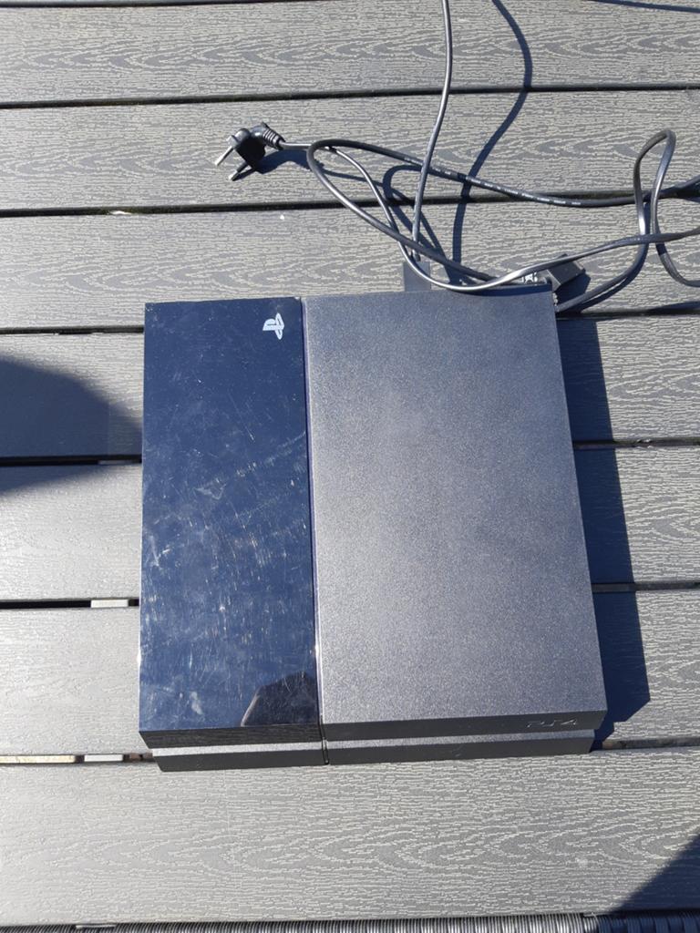 Ps4 500gb, Spelcomputers en Games, Spelcomputers | Sony PlayStation 4, Ophalen, Zonder controller, Original, 500 GB