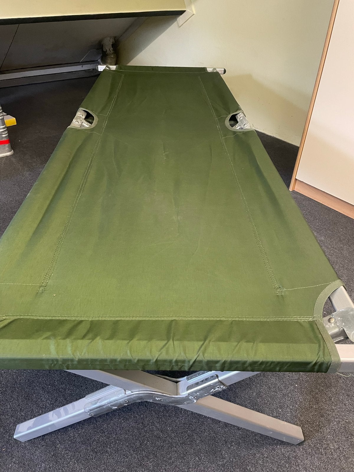 Leger veldbedjes 5 stuks, Ophalen, Overige materialen, Gebruikt, 200 cm