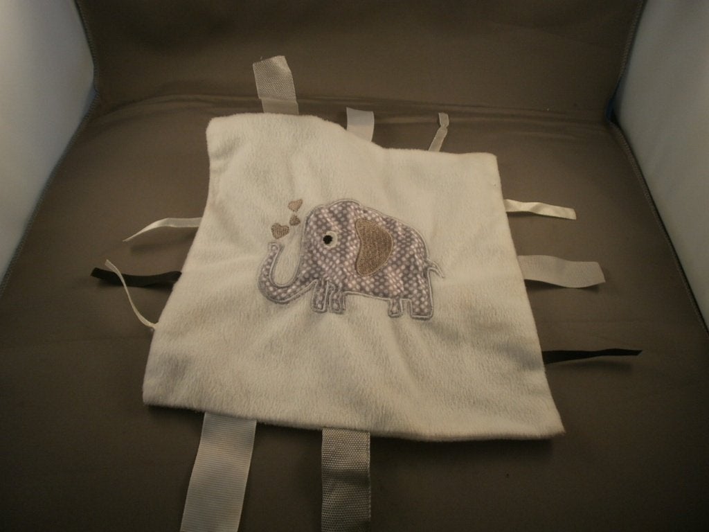 Xenos olifant label doekje wit met grijze gestipte olifant, Overige merken, Overige karakters, Ophalen of Verzenden, Zo goed als nieuw