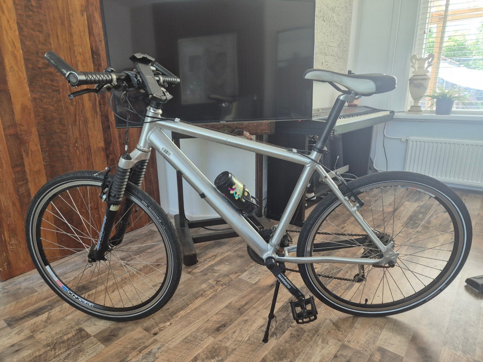 Zilverkleurige mountainbike met versnellingen, Ophalen, Gebruikt, Overige merken