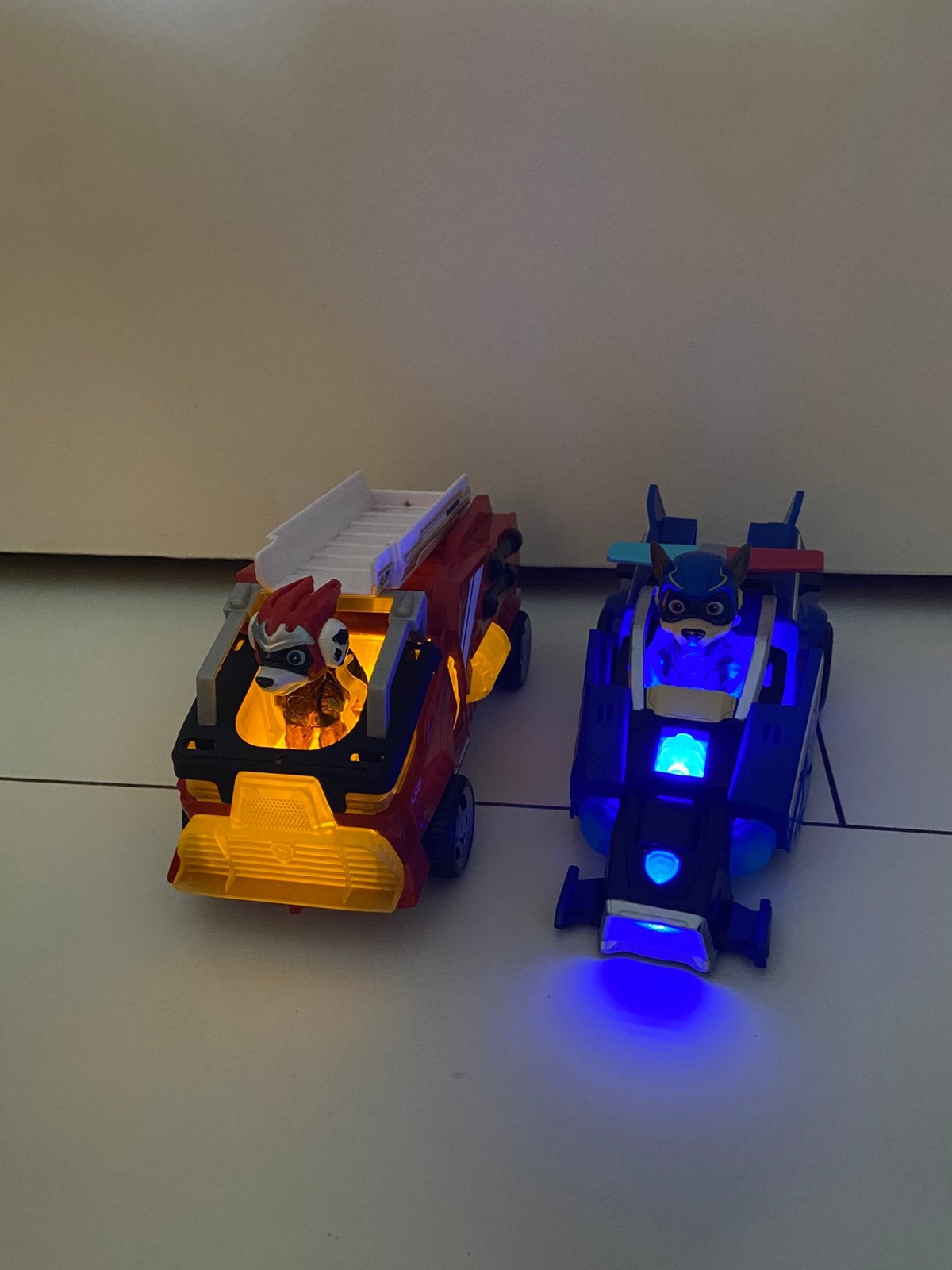 Mighty Marshall & Chase, Ophalen, Zo goed als nieuw