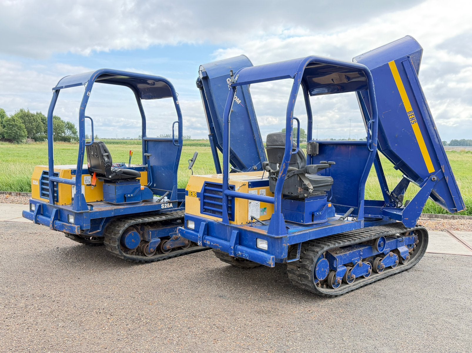 Benz canycom rupsdumper s25a 250 draaibak, Ophalen
