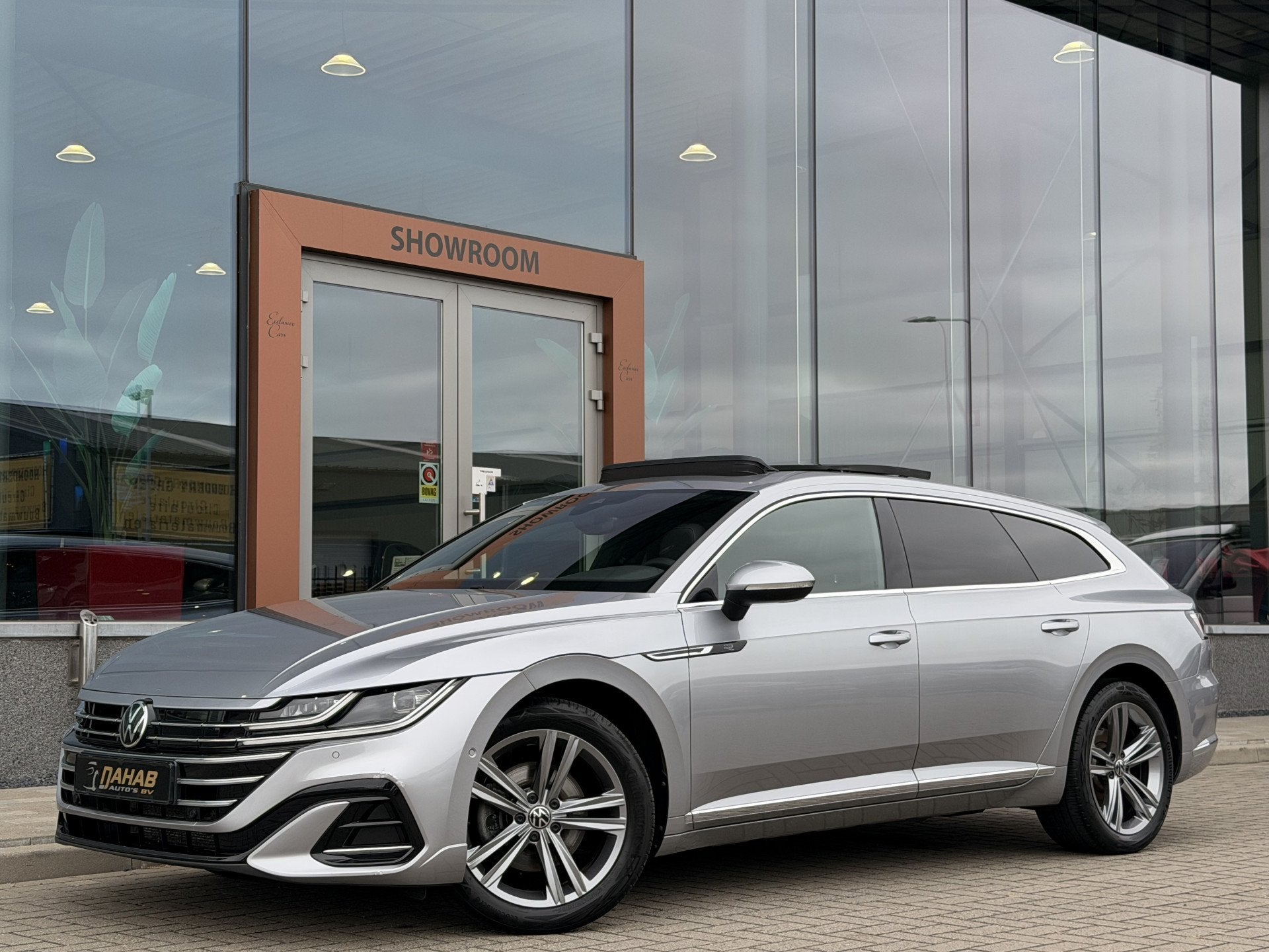 Volkswagen Arteon Shooting Brake 1.4 TSI eHybrid R-Line Busi, Auto's, Arteon, Gebruikt, Zwart, Verwarmde buitenspiegels