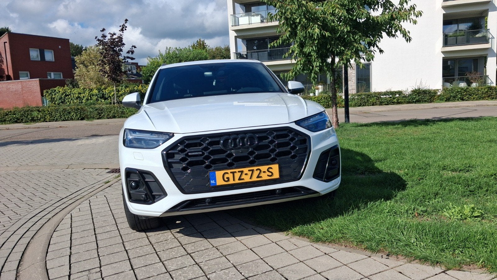 Audi Q5 50 Tfsi e 2x S-line 299pk Phev S Tronic Quattro Wi, Wit, Plug-in hybride, Vierwielaandrijving, 2050 kg